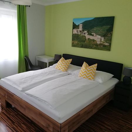Bed and Breakfast Gaestehaus Ruinenblick Шпиц Экстерьер фото